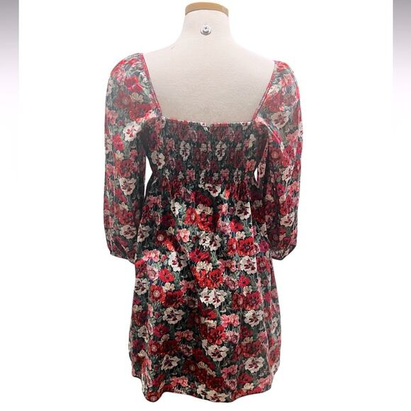 J. Crew Puff-sleeve mini dress in Liberty® poppy
Amelie floral Size 8 - Picture 8 of 8